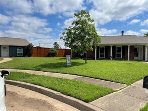 Building Photo - 1101 San Antonio Ct