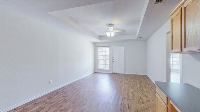 Building Photo - 1005 Crepe Myrtle Ct