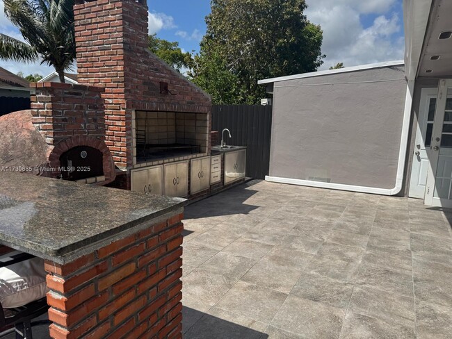Foto del edificio - 11042 SW 166th Terrace