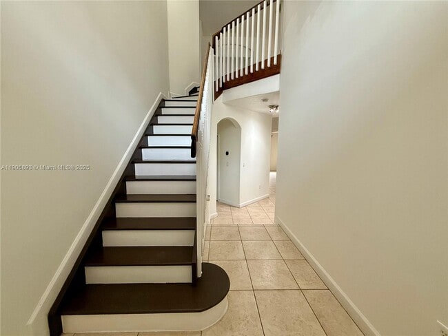 Foto del edificio - 14047 SW 155th St