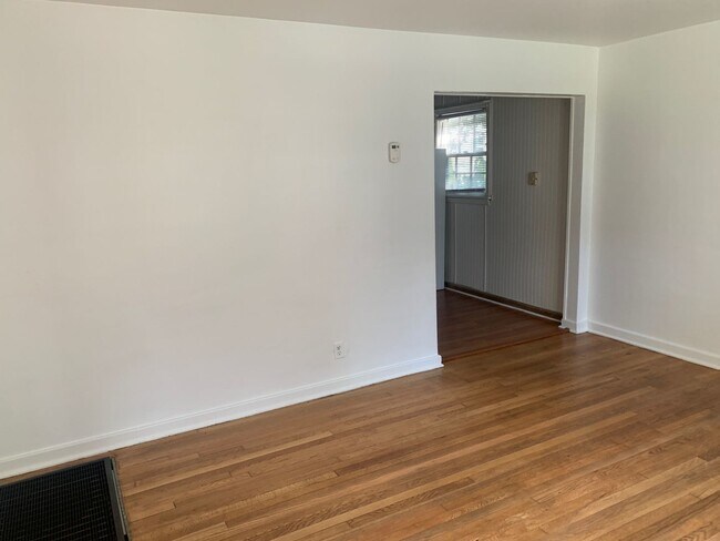 Foto del edificio - 2BR/1BA House on the Lafayette River! Clos...