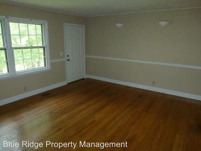 Foto del edificio - 3 br, 1 bath House - 1813 Jackson Hollow Road