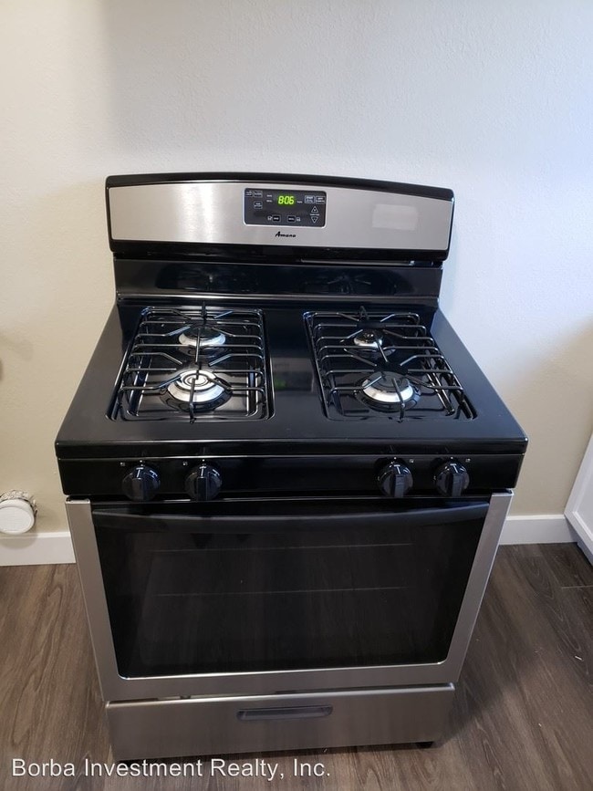 Foto del edificio - 1 br, 1 bath Apartment - 539 E Dayman Street