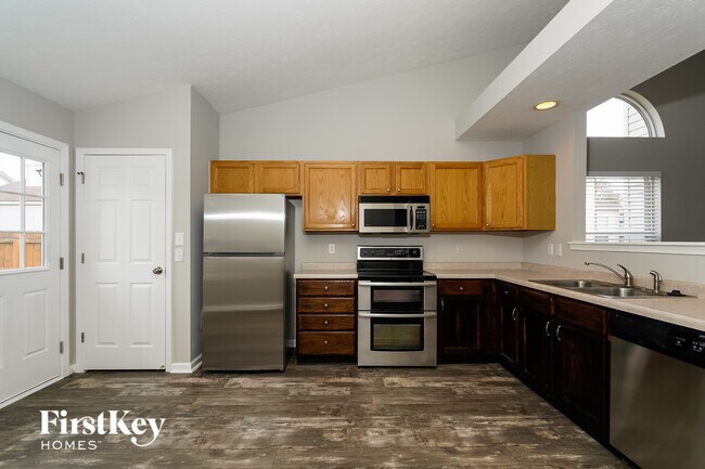 Building Photo - 5631 Willowridge Ct