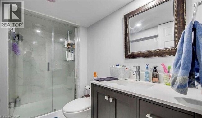 Photo du bâtiment - 180 Belmore Ct