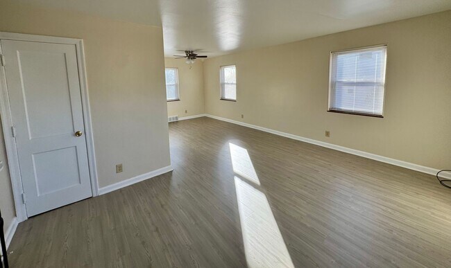 Foto del edificio - 3110 Grand Ave