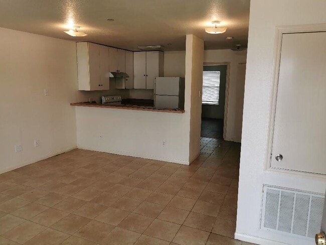 Building Photo - 4903 Airline Dr
