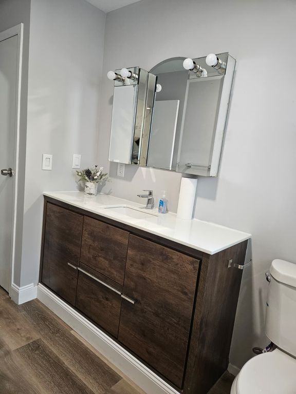 Foto del edificio - 3 Dougbeth Dr