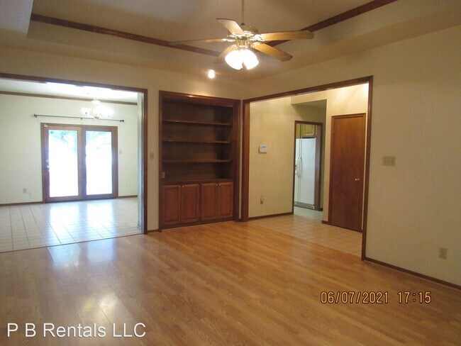 Building Photo - 3 br, 2 bath House - 116 NE 52nd Street