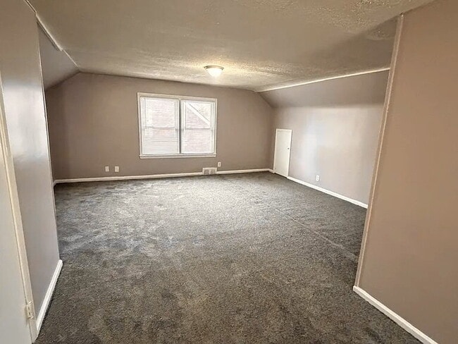 Building Photo - ELEGANT NOBLE HOME