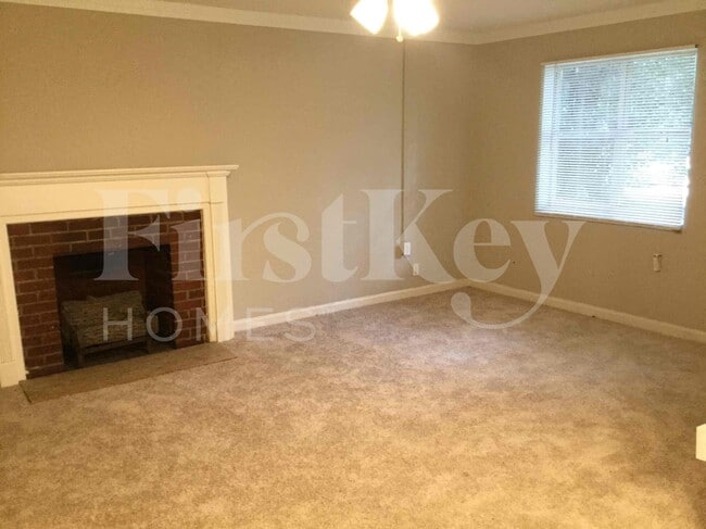 Building Photo - 676 Bridge Ave