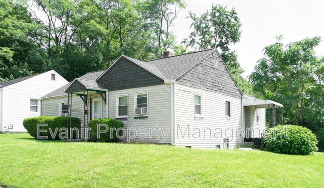 Building Photo - 509 E 3rd St
