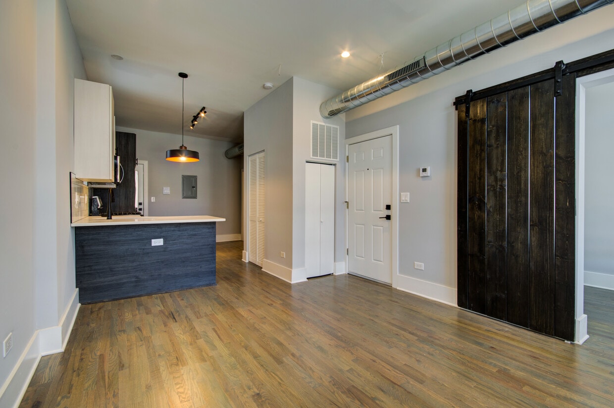 Foto principal - 1317 W Erie St