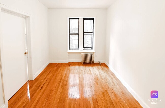 Building Photo - 517 W 169th St
