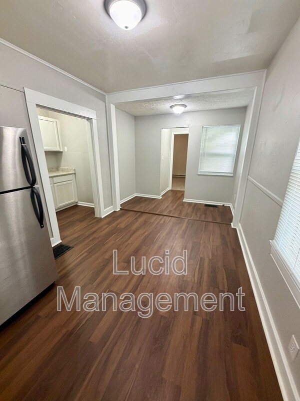 Foto del edificio - 520 W Evelyn Ave