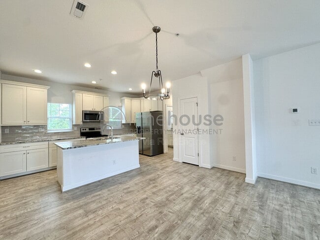 Building Photo - 4319 Pinter Ln