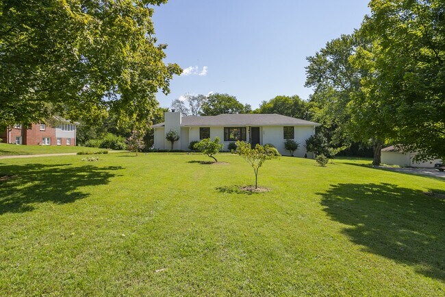 Building Photo - 209 Donna Dr