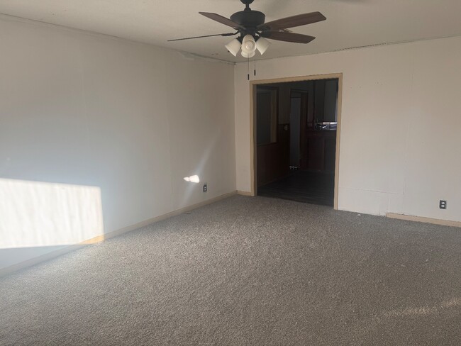 Building Photo - 1125 N 11th St