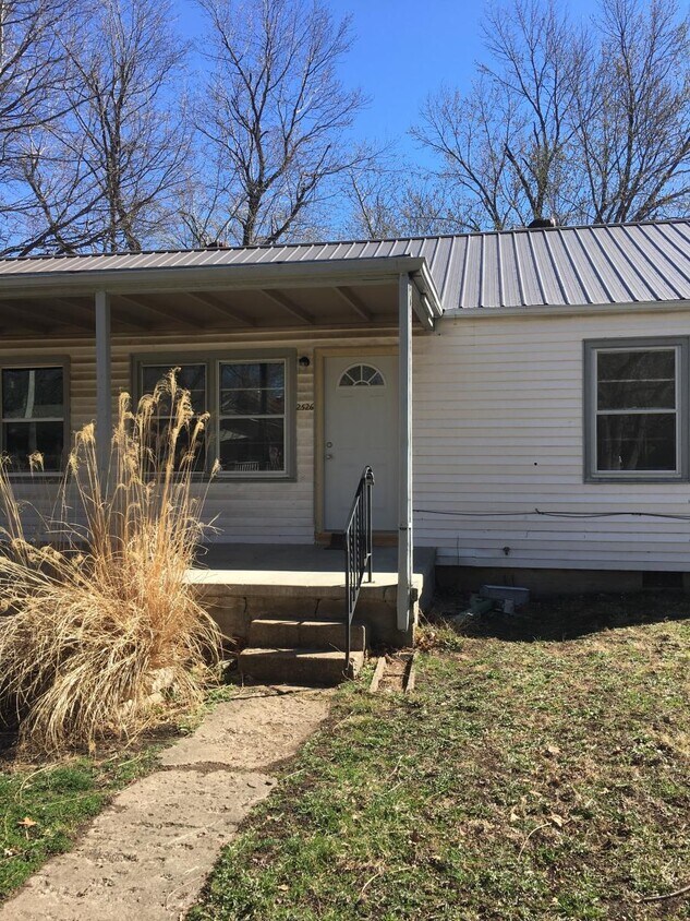 2526 SE Virginia Ave, Topeka, KS 66605 House Rental in Topeka, KS