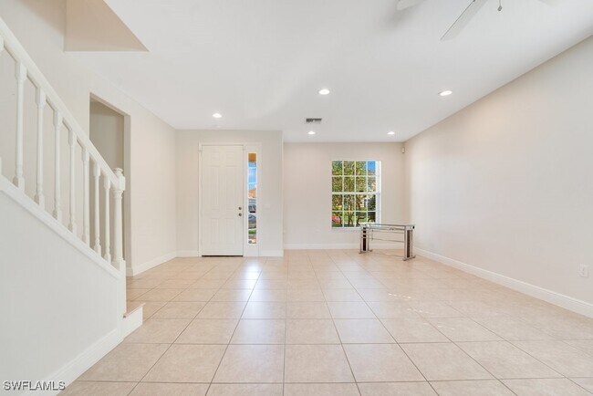 Building Photo - 2532 Sutherland Ct