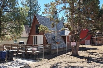Building Photo - 2130 7th Ln