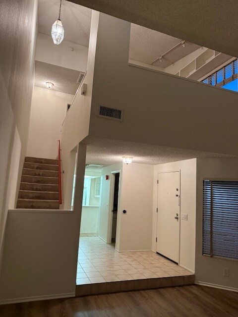 Foto del edificio - 15050 Sherman Way