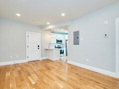 Building Photo - 58 Frankfort St