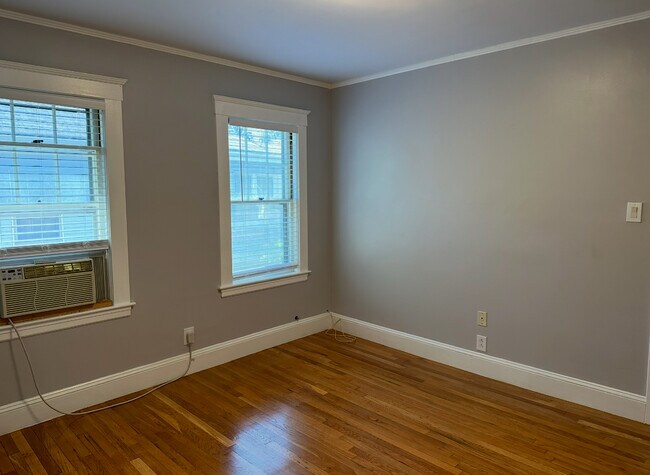 Building Photo - 47 Alicia Rd