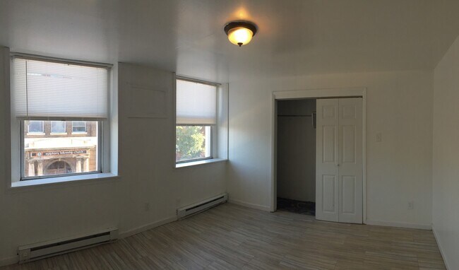 Foto del edificio - 1639 W Diamond St