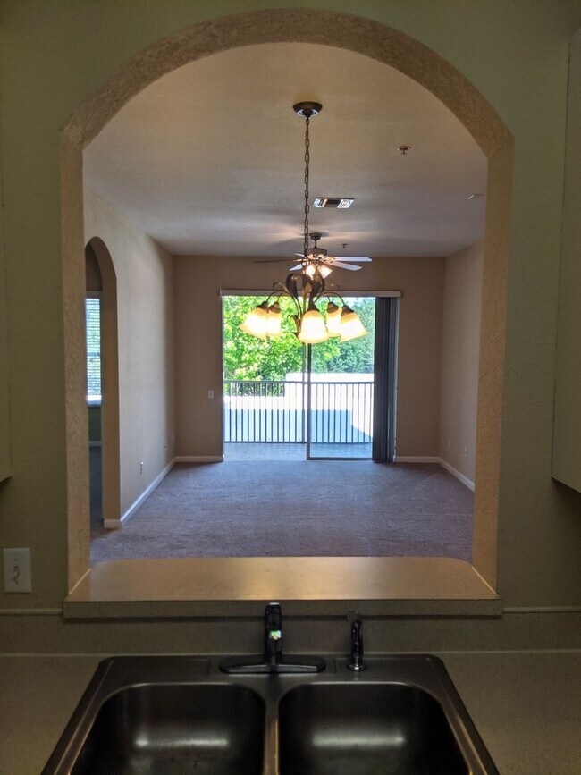 Building Photo - Ventura at Stonebridge Commons – 3 Bedroom...