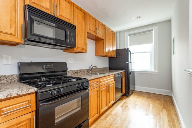 Foto del edificio - 142 Highland Ave