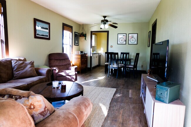 Foto del edificio - 1910 Haskell St