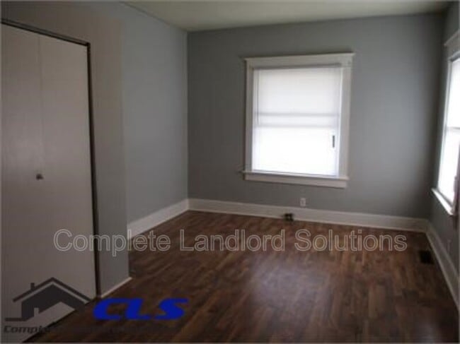 Foto del edificio - 1233 S 10th St