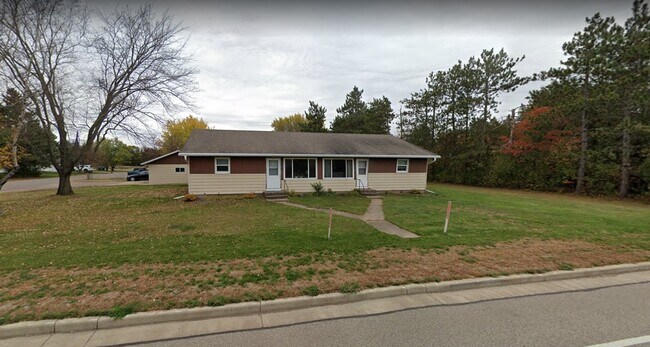 Building Photo - 11326 Melby St