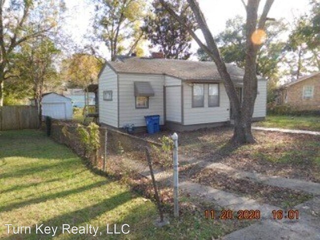 Building Photo - 3 br, 2 bath House - 305 McPherson Avenue