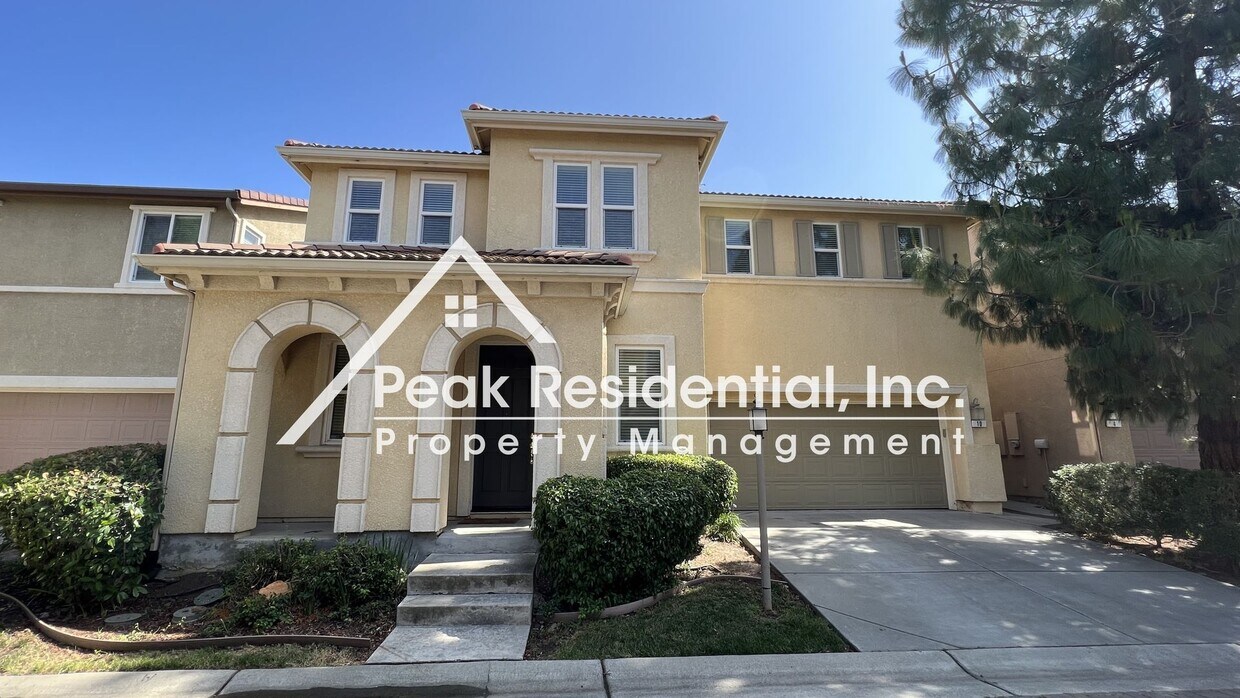Primary Photo - Spacious North Natomas 3bd/2.5ba House wit...