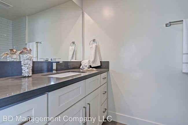 Foto del edificio - 6028 Pacific Coast Hwy