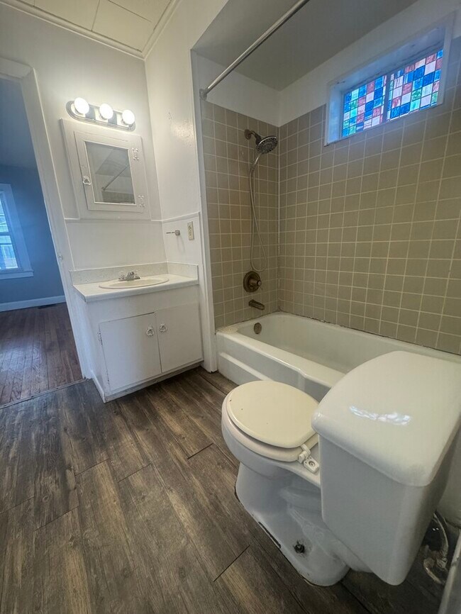 Foto del edificio - South Broad Ripple 2 Bed with Garage