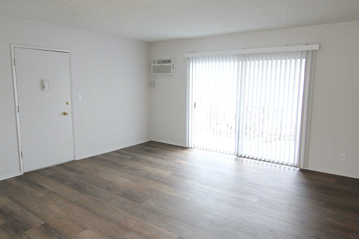 Foto principal - 1819 Camden Ave