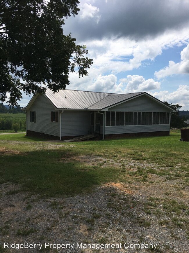 Building Photo - 3 br, 2 bath House - 3021 Little Sand Moun...