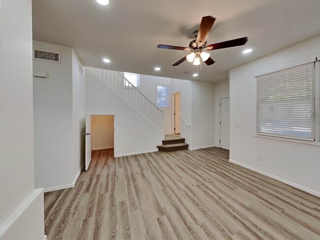 Building Photo - 2134 E Sunland Ave