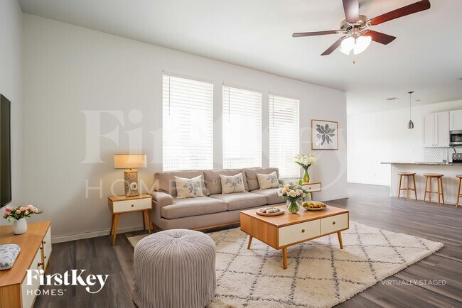 Foto del edificio - 7316 Parkside Pl Dr