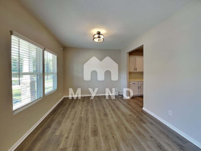 Foto del edificio - 4224 Stockbrook Dr