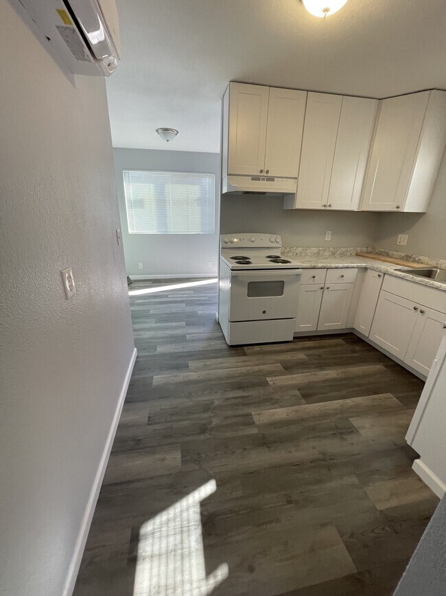 Foto del edificio - 1311 Lemon St