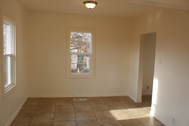 Foto del edificio - 329 McKinley St