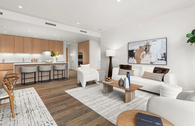 Foto del edificio - Exclusive Luxury Condo Located In The Ritz-Carlton of Portland - Breathtaking Views, Gym, Pool, S...