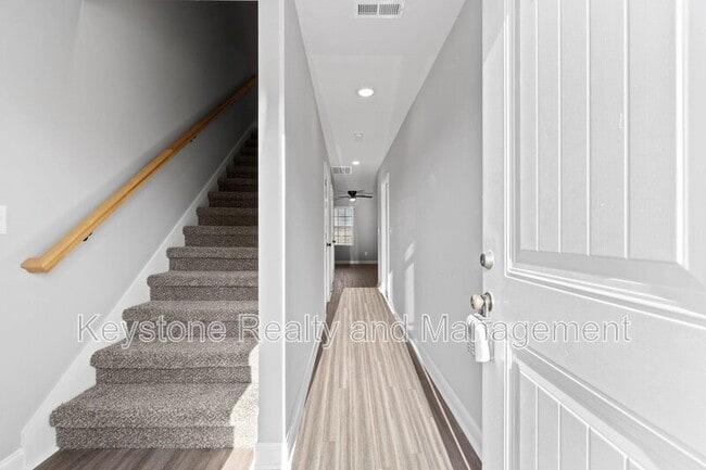 Foto del edificio - 580-806 Heritage Pointe Dr.