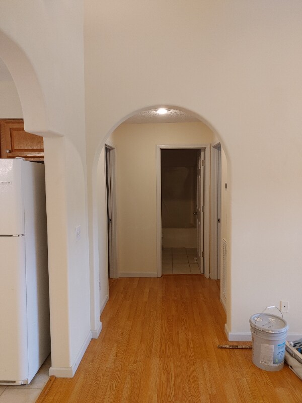 Foto del edificio - 351 Watson Rd