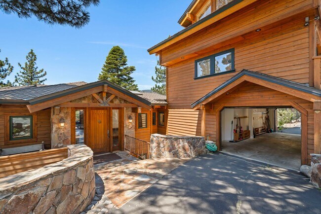 Building Photo - Eagles nest