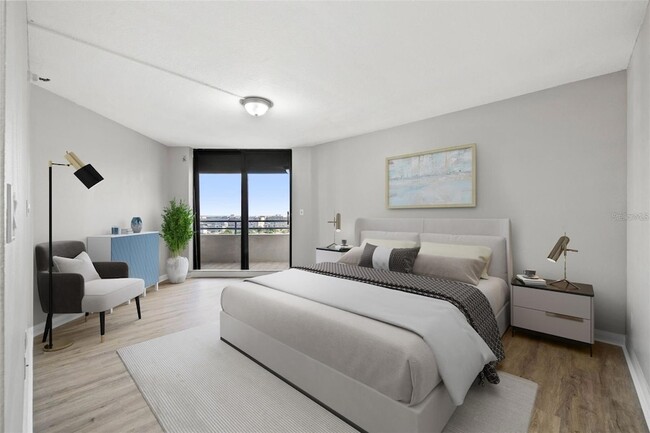 Building Photo - 5950 Pelican Bay Plaza S